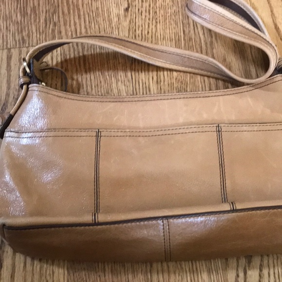 Beautiful leather barely used purse - Picture 4 of 7
